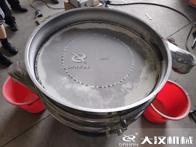 篩分過(guò)程中帶有水分的物料會(huì)影響篩分效果嗎？