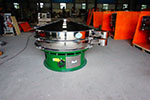1500型三次元振動篩，產(chǎn)量可達(dá)1100kg/h。
